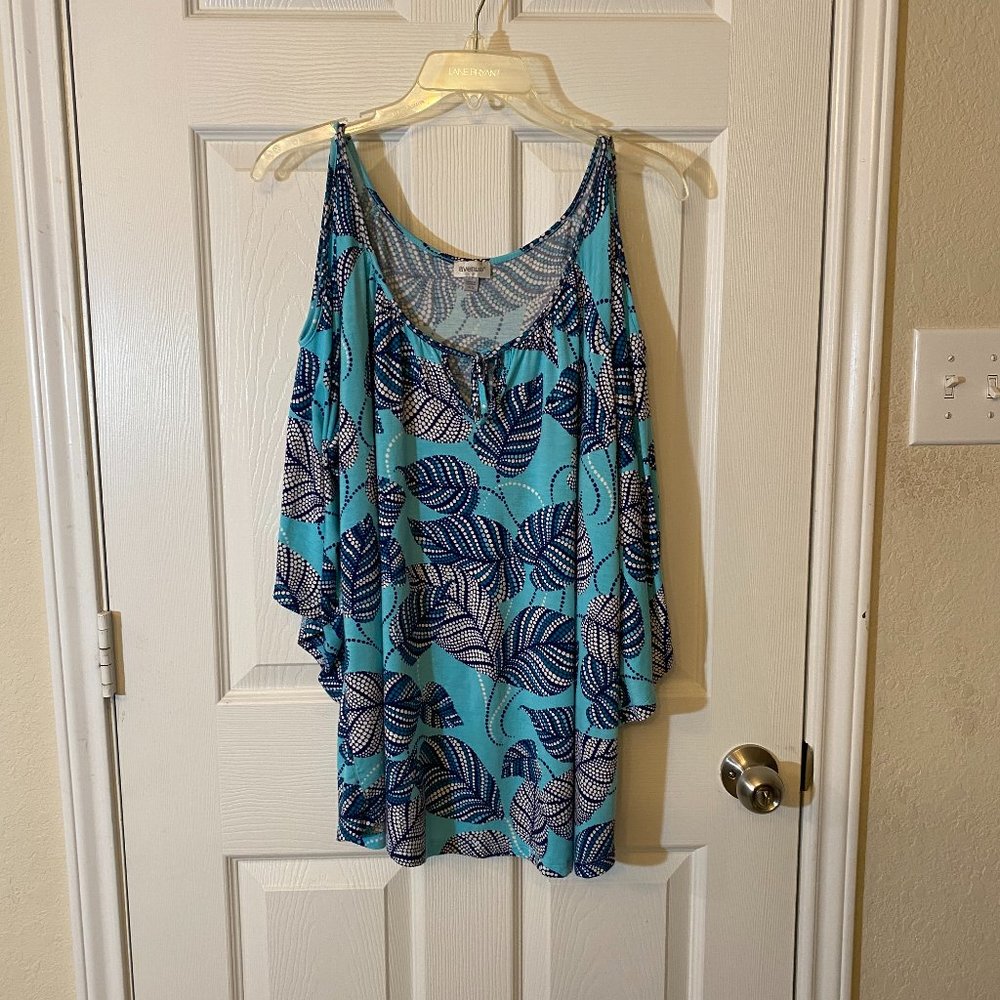 AVENUE Cold Shoulder Top